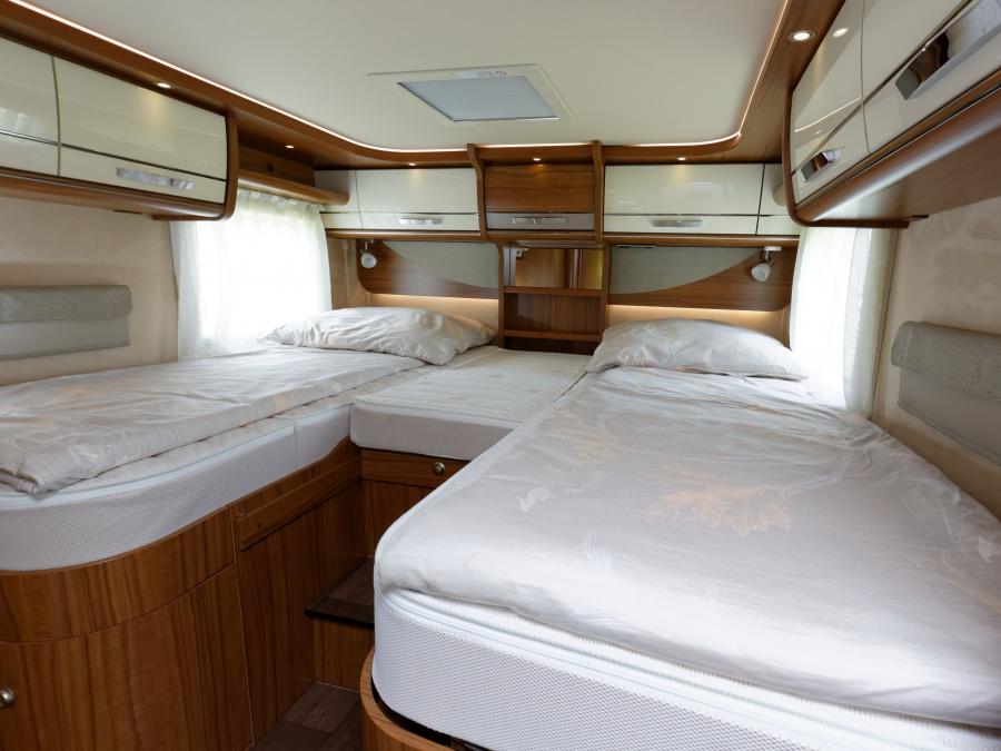 Интерьер Hymermobil B 680 StarLine 2016 года  (фото 12 из 13)